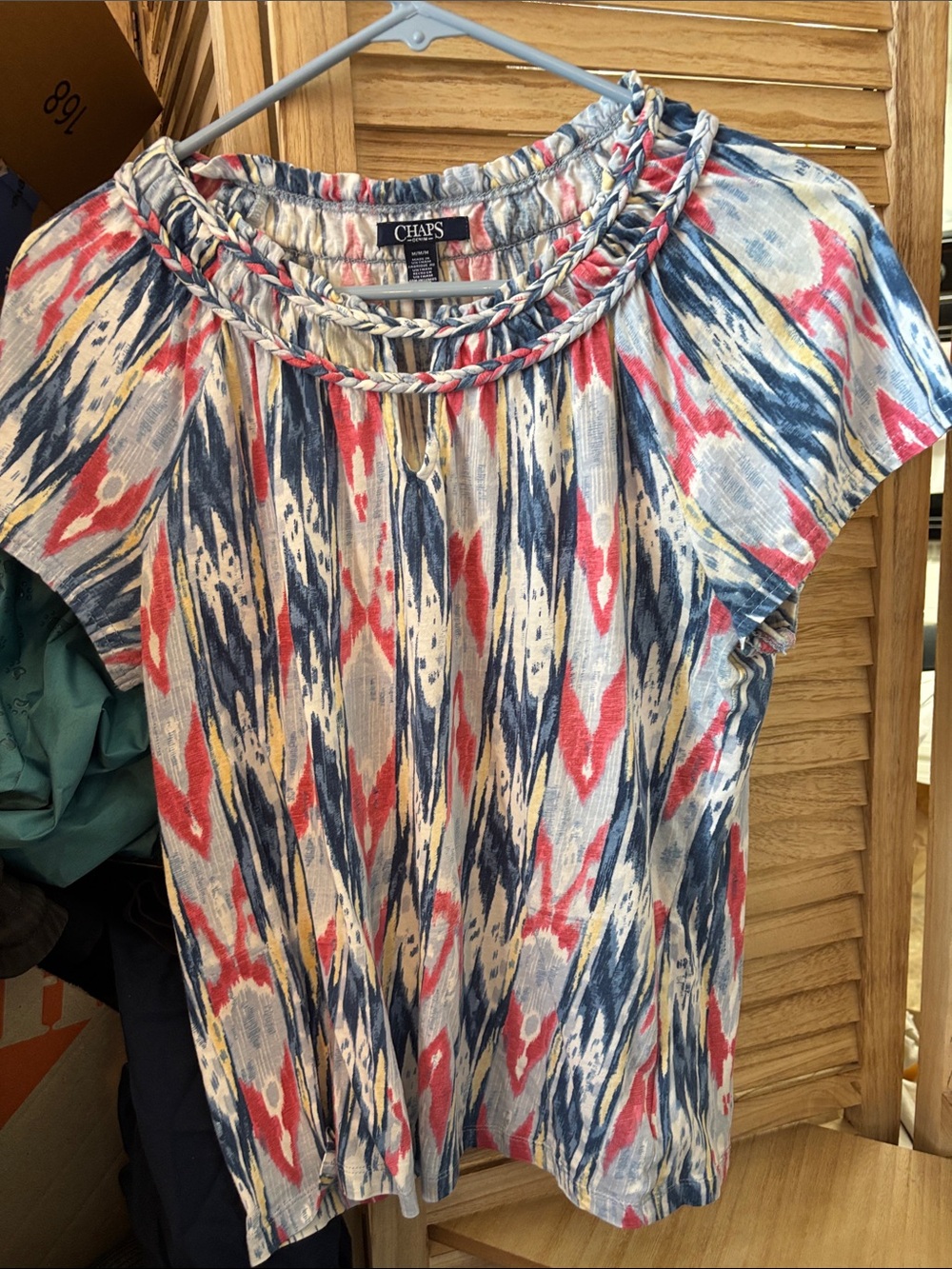 Chaps Multi-Color Short Sleeve Braided-Neck Tee Medium